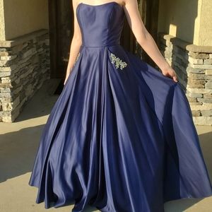 Navy Strapless Princess Dress
